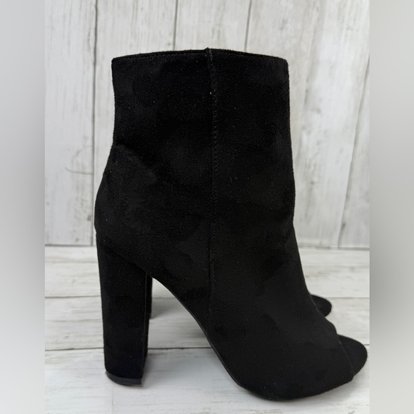 Wild Diva Morris Women's black Peep Toe Ankle Boots Chunky 7.5 Heels Bootie - Picture 4 of 15